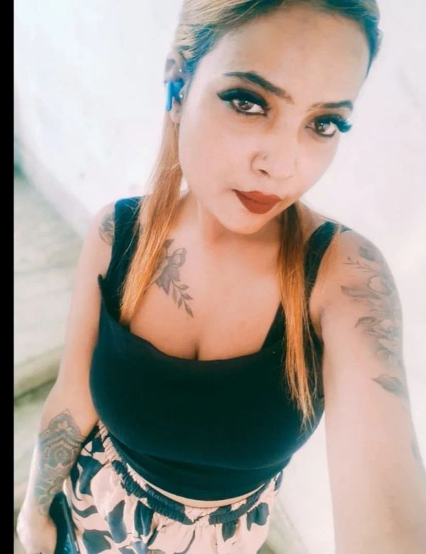 Amber - Bangalore escort photo 7