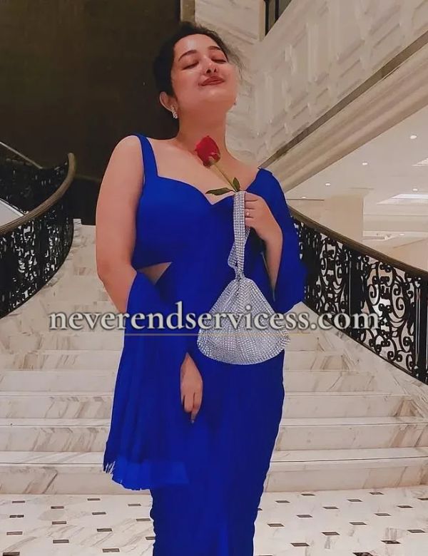 Housewife Escort
