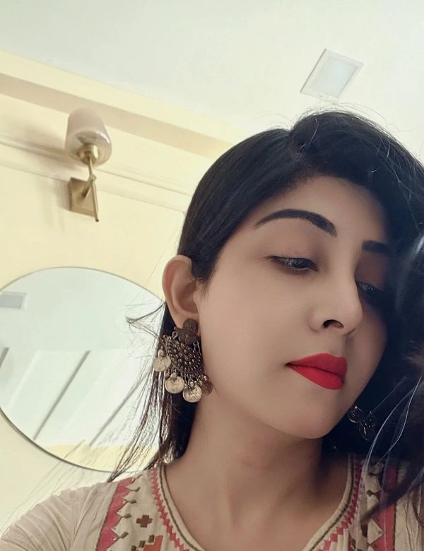 Madhu - Bangalore escort photo 3