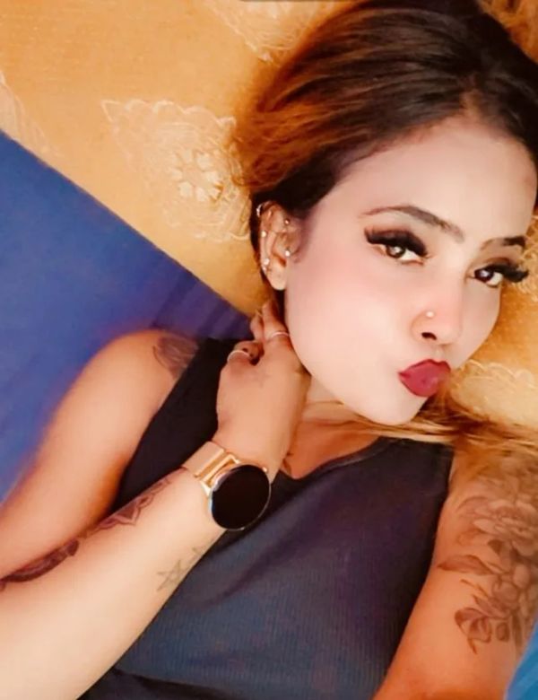 Amber - Bangalore escort photo 9