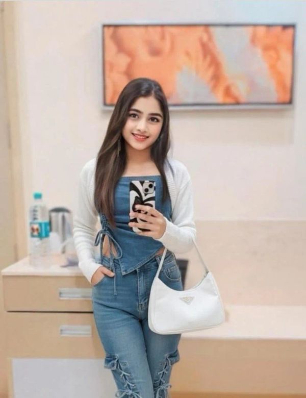Jessica - Bangalore escort photo 4
