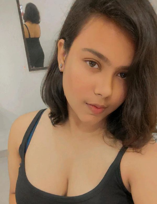 Divya - Bangalore escort photo 3