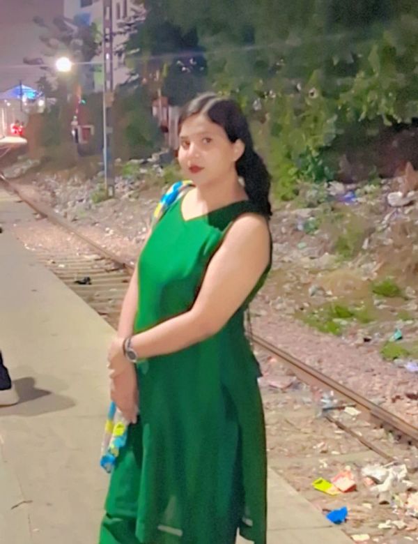 Priya - Bangalore escort photo 3