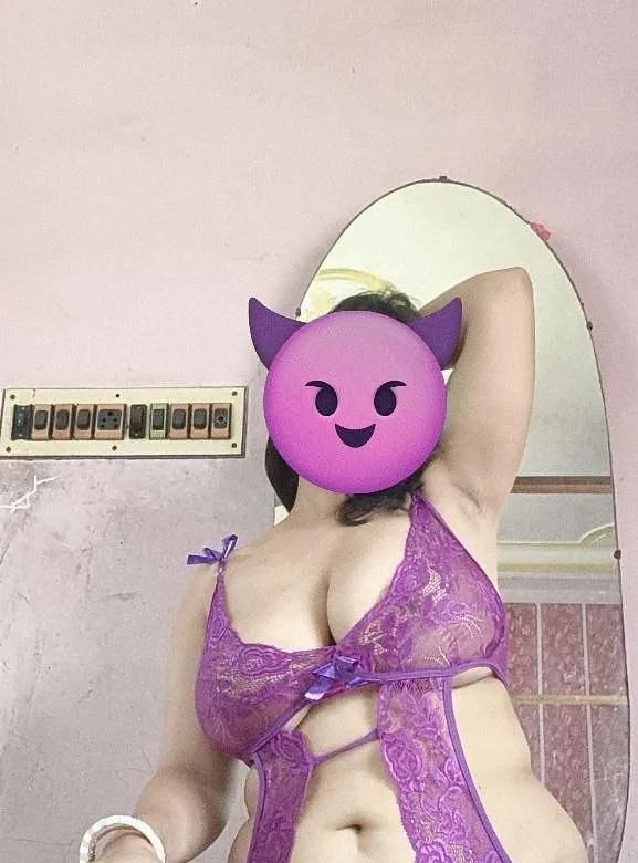 Sweta - Bangalore escort photo 7