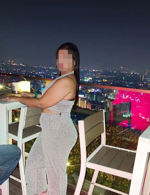 Trixie - Bangalore escort photo 5