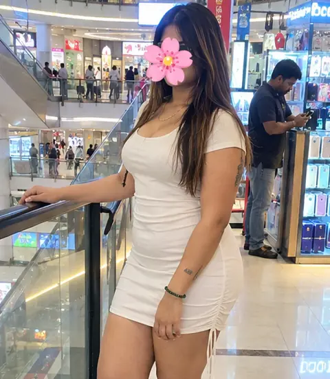 Trixie - escort in MG Road, Bangalore