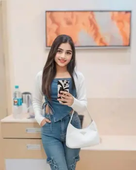 Jessica - Bangalore escort photo 4