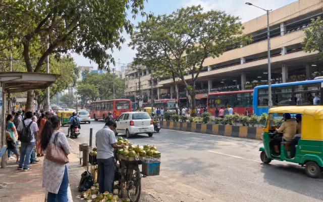 KH Road near the Shanthinagar bus depot with city buses