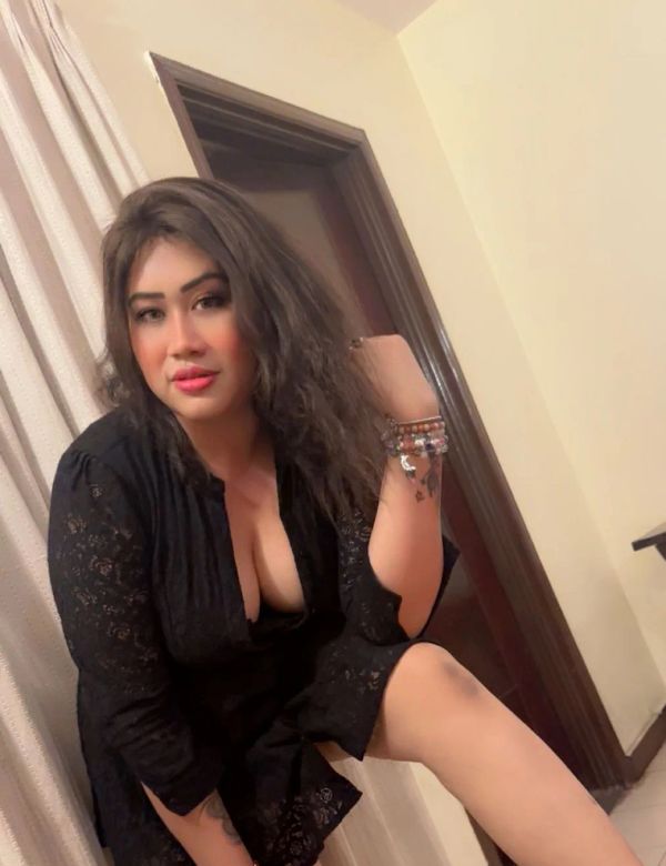 Ganika - Bangalore escort photo 8