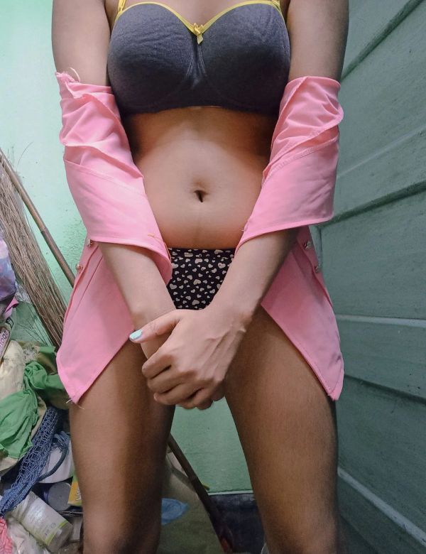Shivani - Bangalore escort photo 6