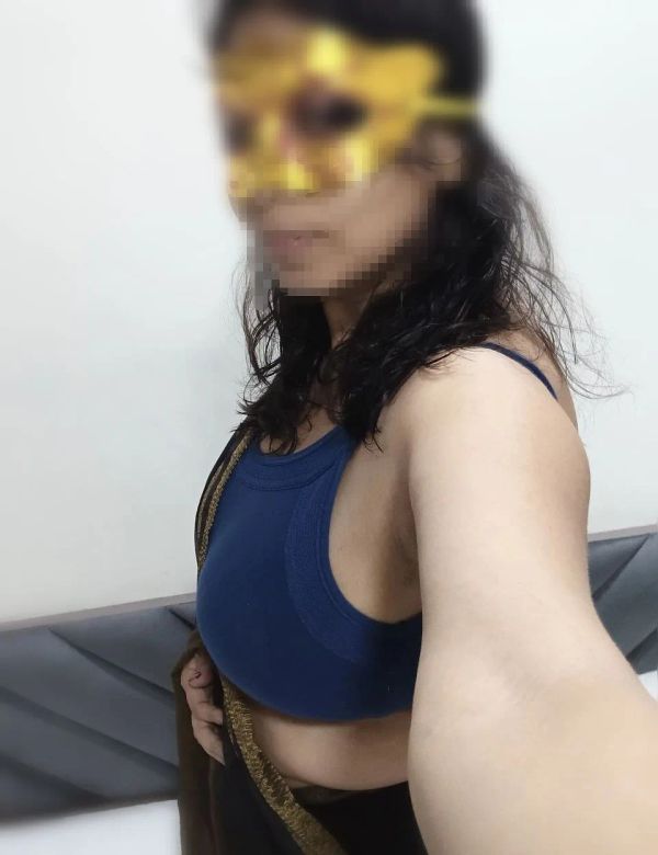 Sweta - Bangalore escort photo 6
