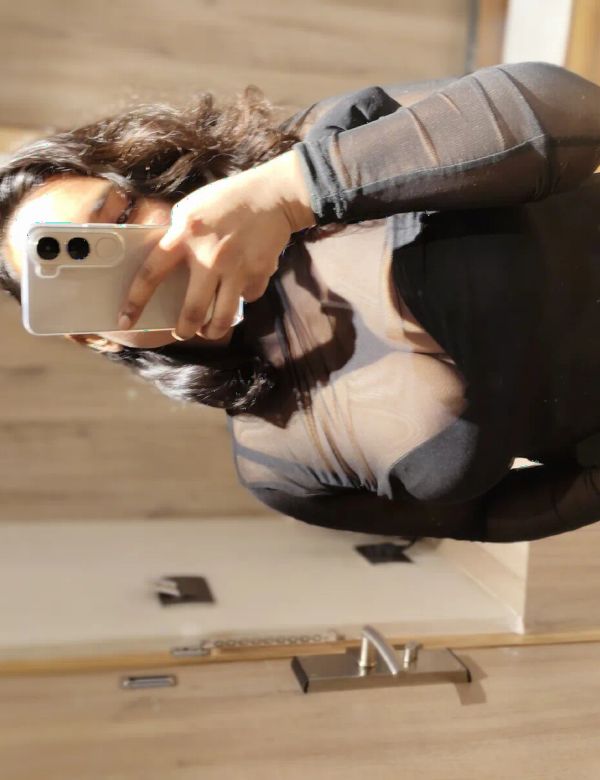 Divya - Bangalore escort photo 8