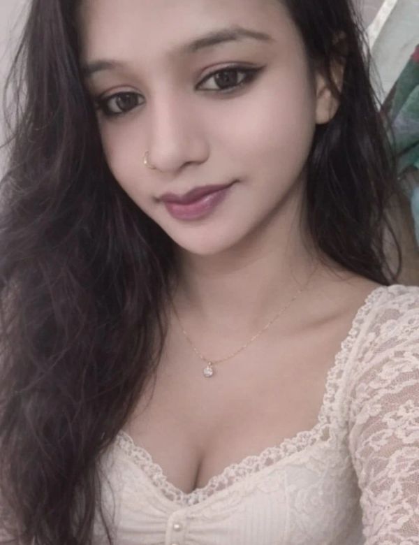 Aditi - Bangalore escort photo 2