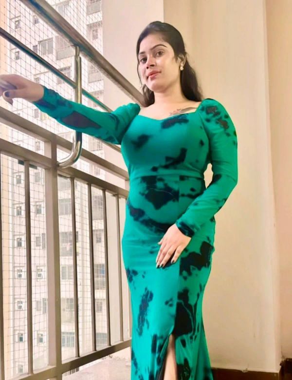 Kareena - Bangalore escort photo 3