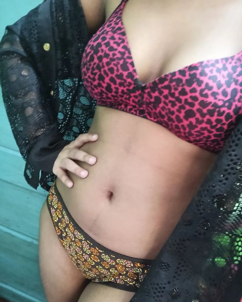 Shivani - escort in Garuda Mall, Bangalore