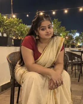 Roshni - Bangalore escort photo 4