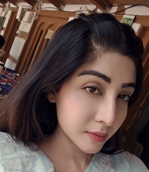 Madhu - escort in Hebbal, Bangalore