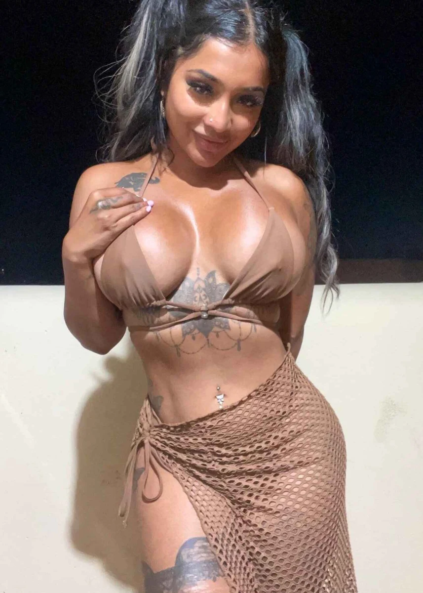 Yasmina Khan 2